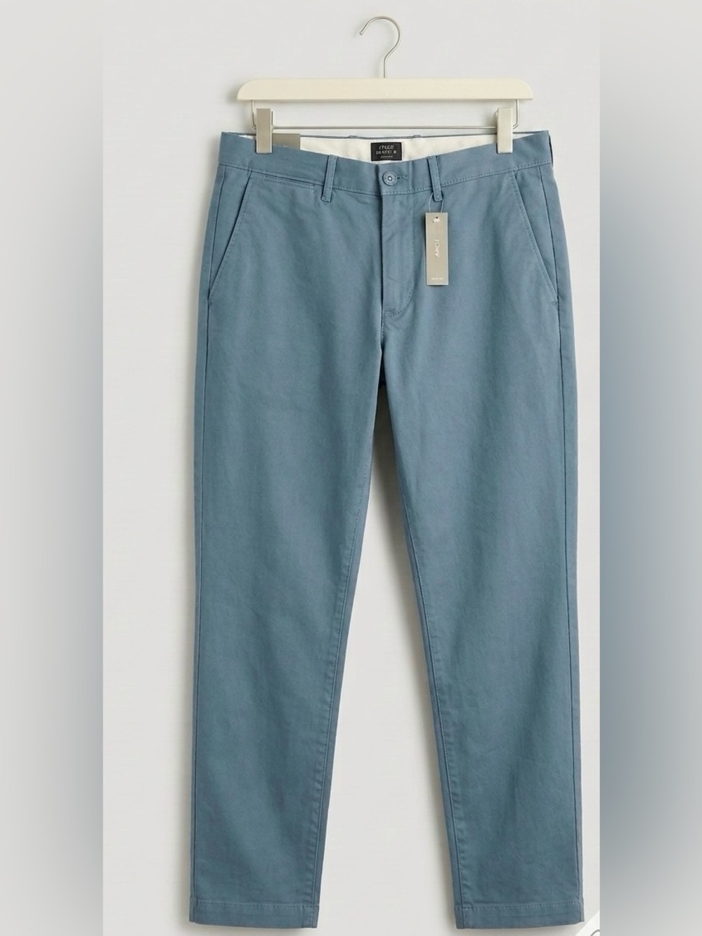 NWT J. Crew Mens Light Blue Broken-In Chino Pants - waist 30 - collegiate